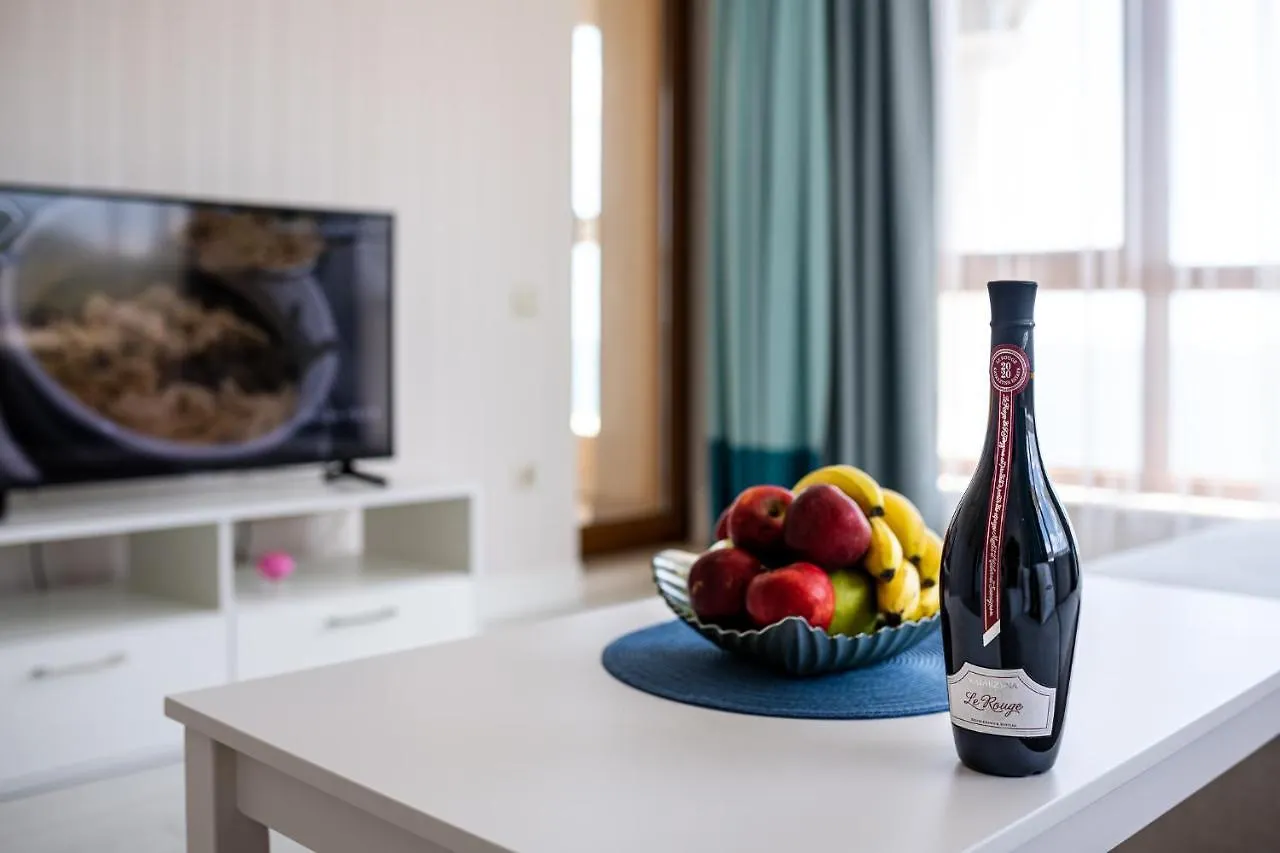 La Mer Luxury Apartments Golden Sands