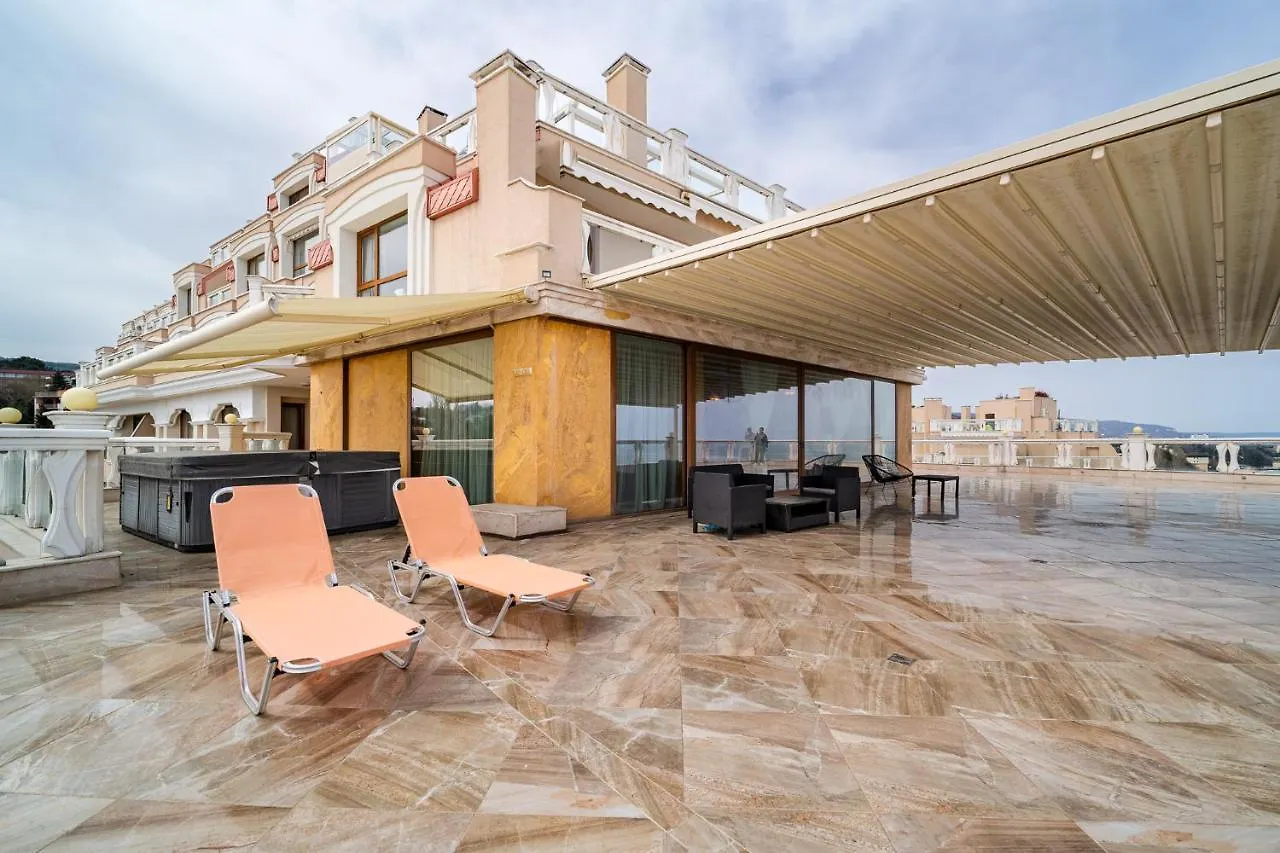 La Mer Luxury Apartments Golden Sands