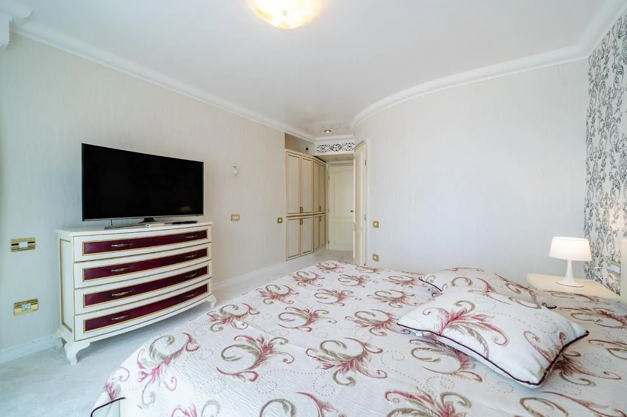 La Mer Luxury Apartments Golden Sands