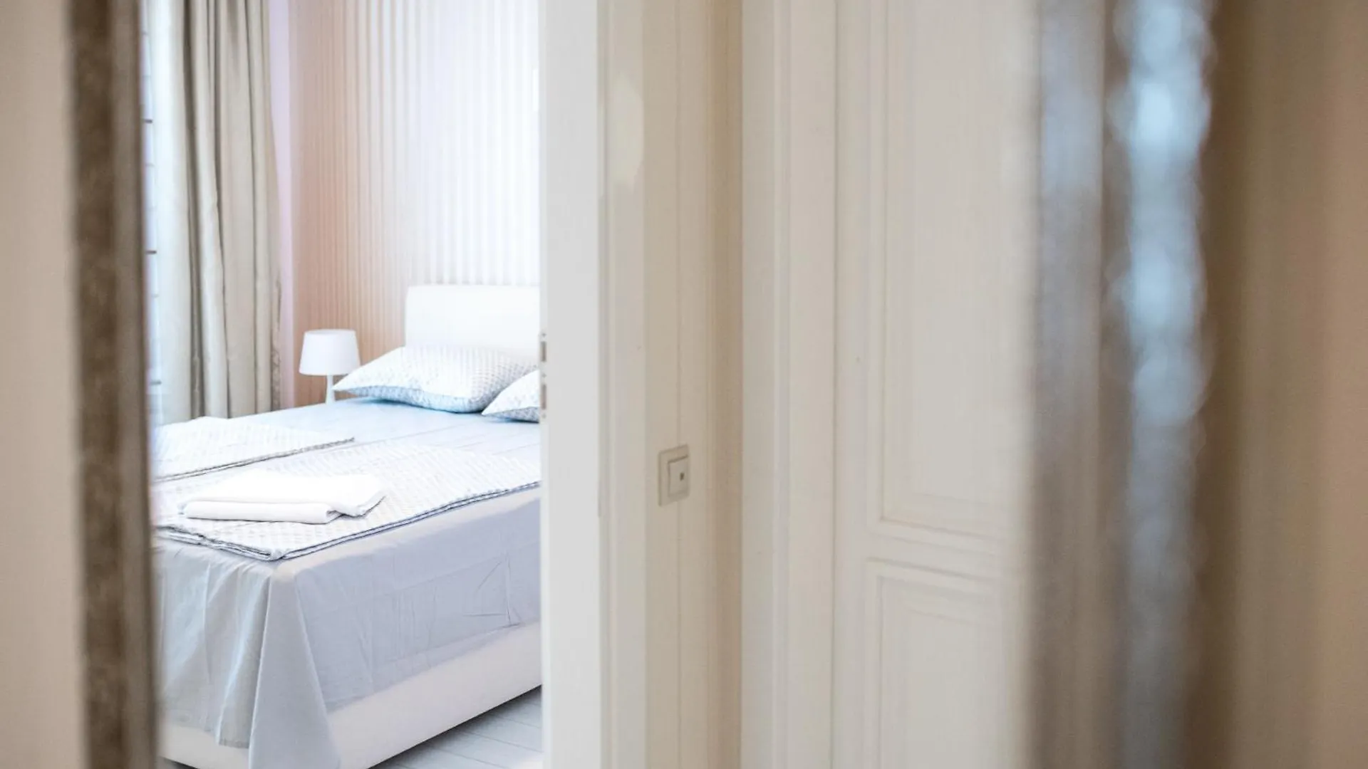 La Mer Luxury Apartments Golden Sands
