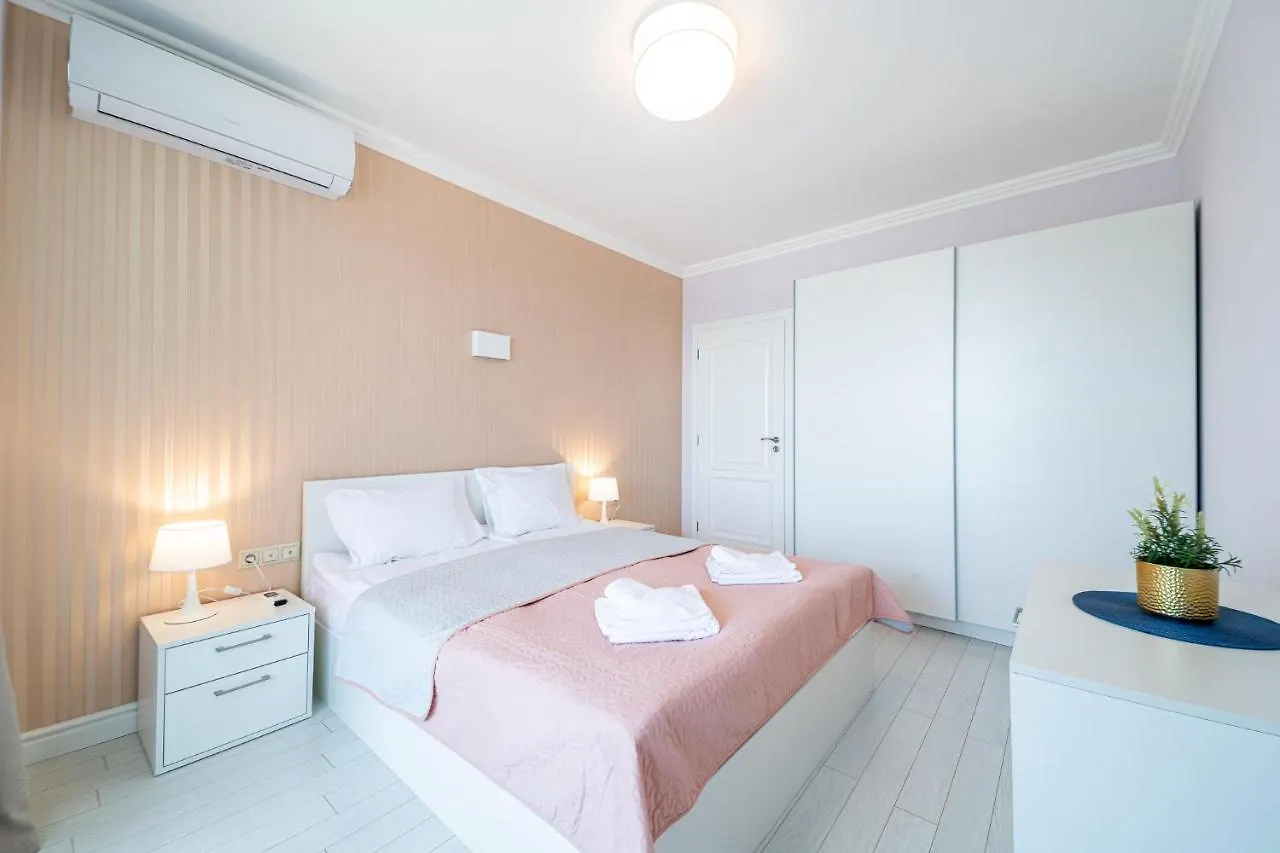 La Mer Luxury Apartments Golden Sands
