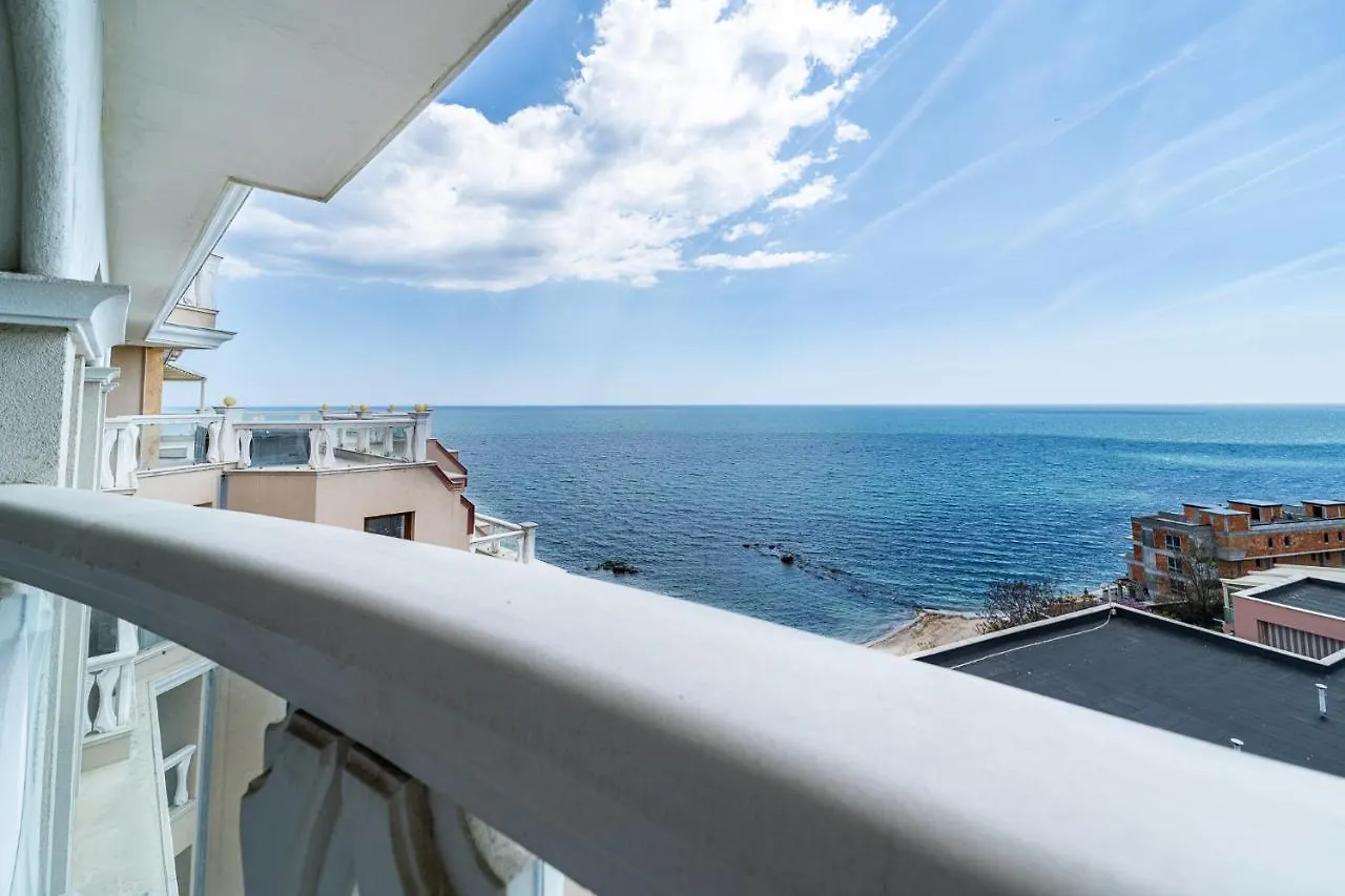 La Mer Luxury Apartments Golden Sands